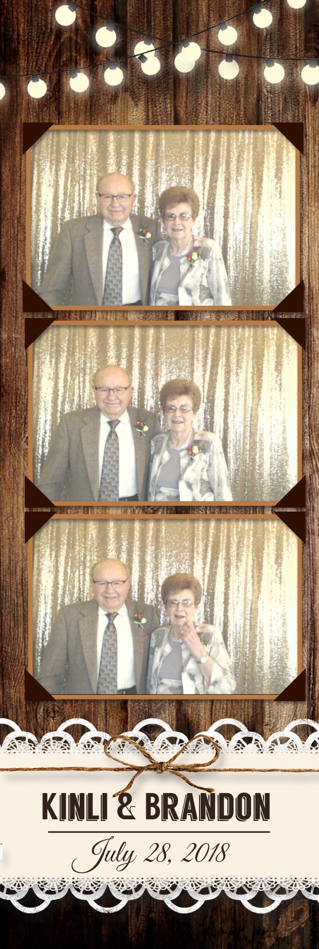 Kinli and Brandon's Wedding | View more photos from the event at gallery.photoboothbillings.com/u/PhotoBoothBillings/Kinli-and-Brandons-Wedding